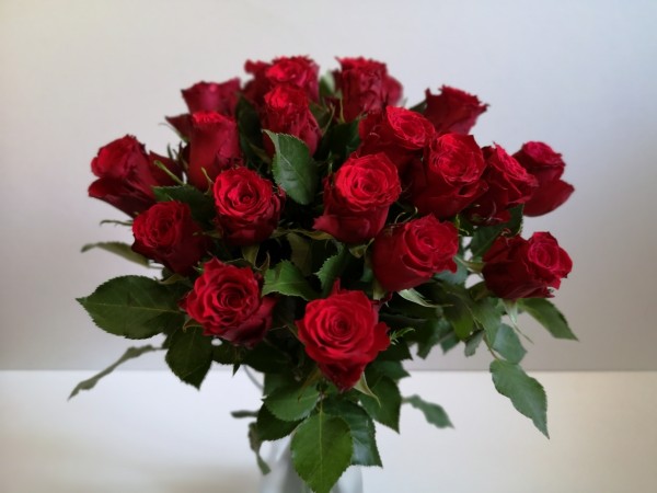 Bouquet de roses rouges du Kenya 50 cm